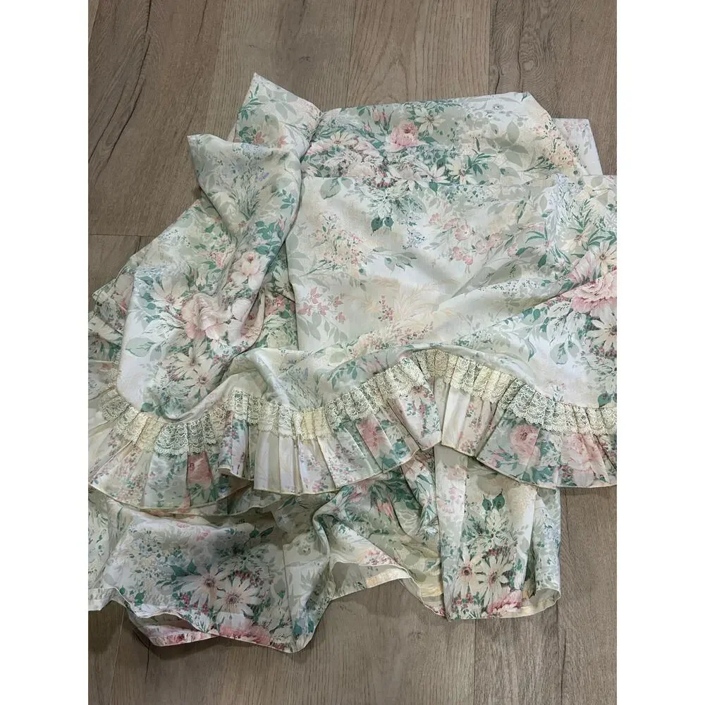 Vintage Style Full Size Floral Flat Sheet Pink Roses Ruffle Lace Cottagecore